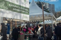 Oxfam Organises a Pre-New Year Food Fair at Bukia Gardens to support local farmers (ka)